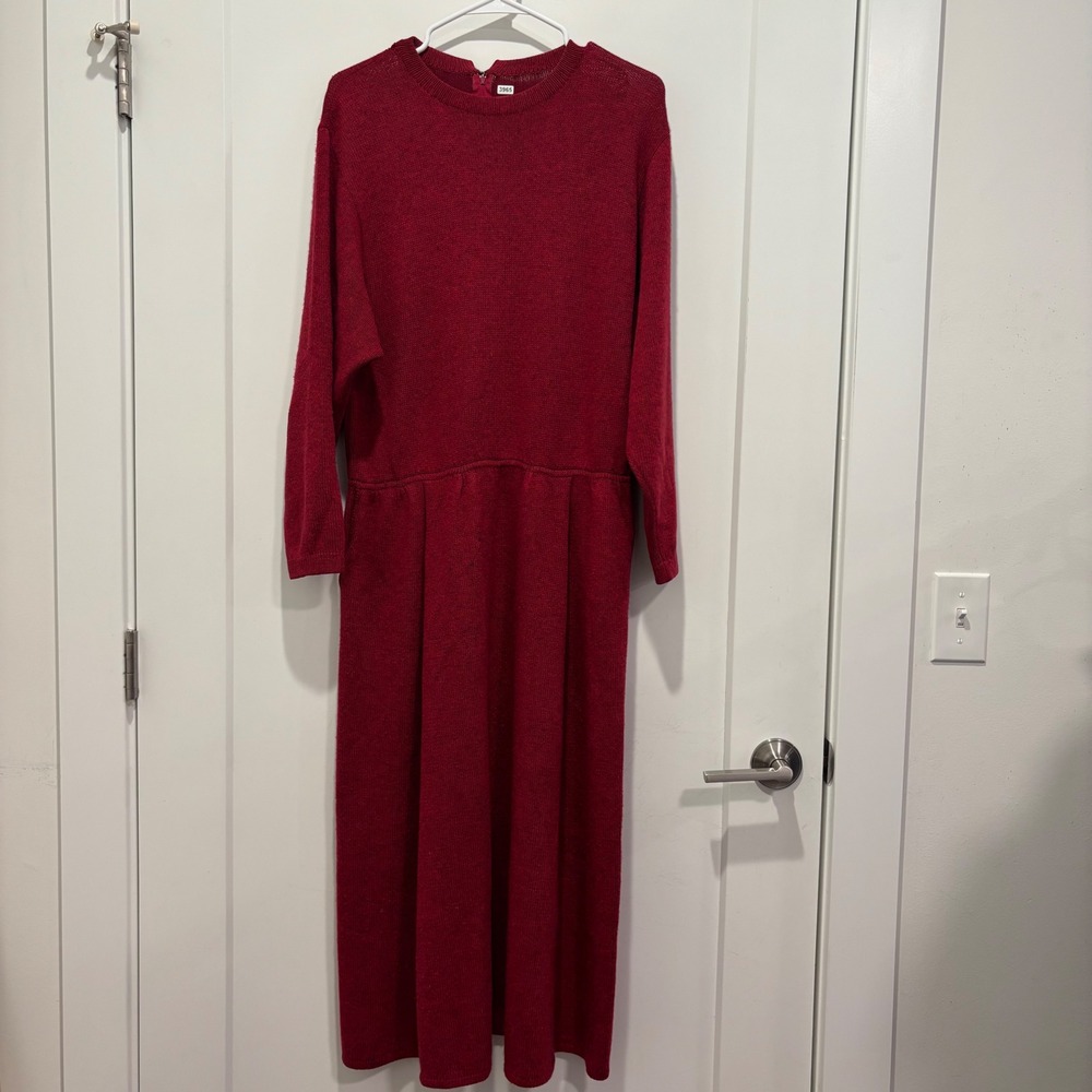 Vintage St. John Knits Red Long Sleeve Pleated Maxi Dress Size 12 Made in USA